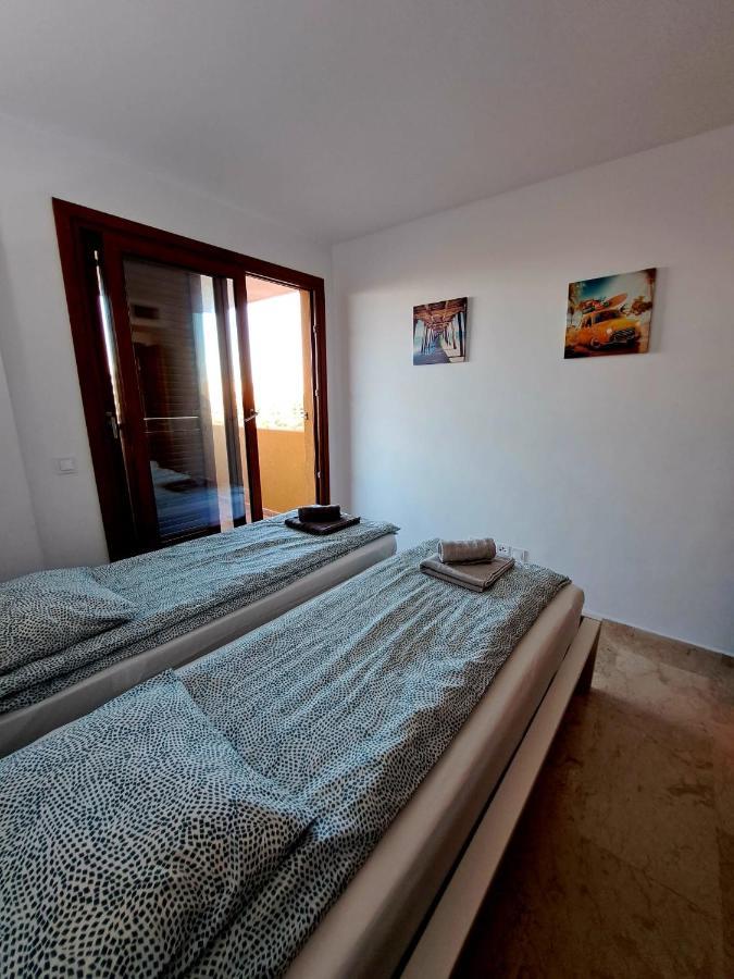Punta Prima Nice Apartment With Sea Views تورّيفيِخا المظهر الخارجي الصورة